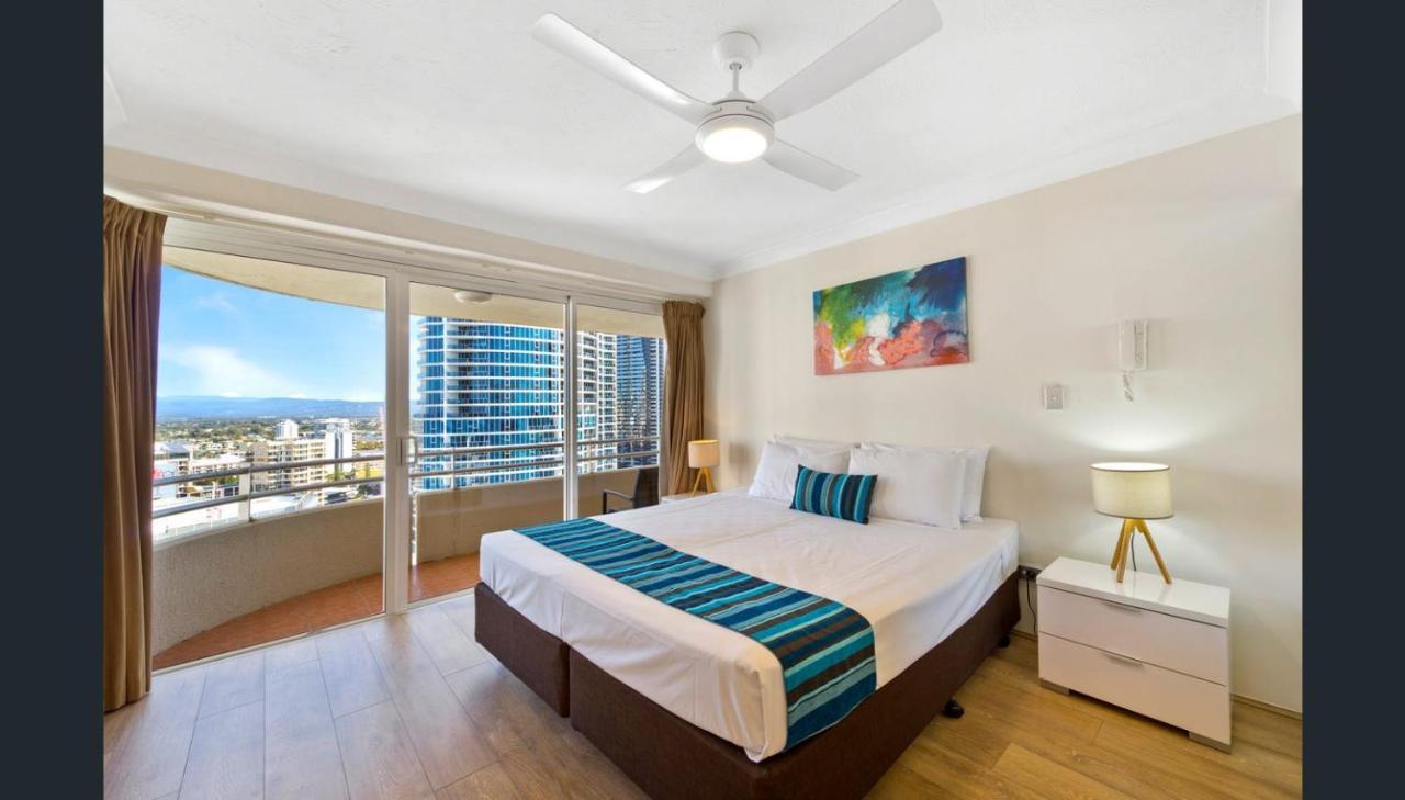 เซนิท โอเชี่ยน ฟรอนท์ อพาร์ตเมนท์ Aparthotel โกลด์โคสต์ ภายนอก รูปภาพ