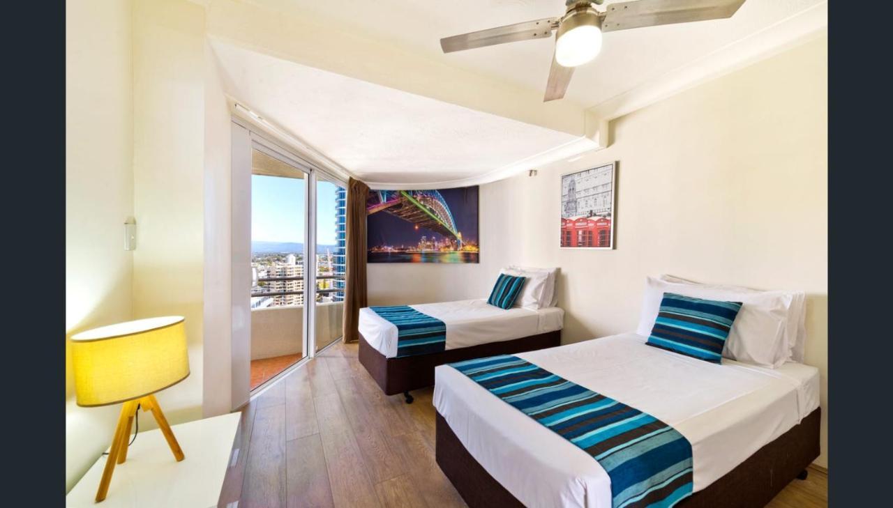 เซนิท โอเชี่ยน ฟรอนท์ อพาร์ตเมนท์ Aparthotel โกลด์โคสต์ ภายนอก รูปภาพ