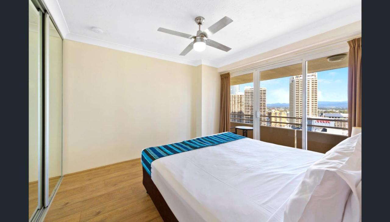 เซนิท โอเชี่ยน ฟรอนท์ อพาร์ตเมนท์ Aparthotel โกลด์โคสต์ ภายนอก รูปภาพ