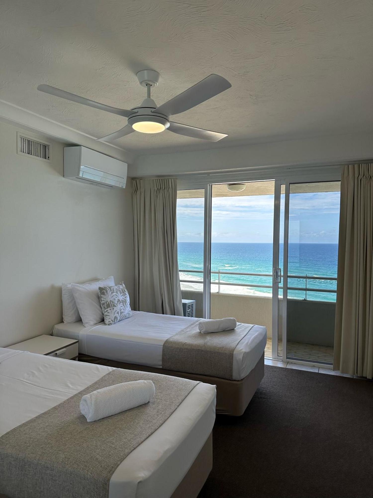 เซนิท โอเชี่ยน ฟรอนท์ อพาร์ตเมนท์ Aparthotel โกลด์โคสต์ ภายนอก รูปภาพ