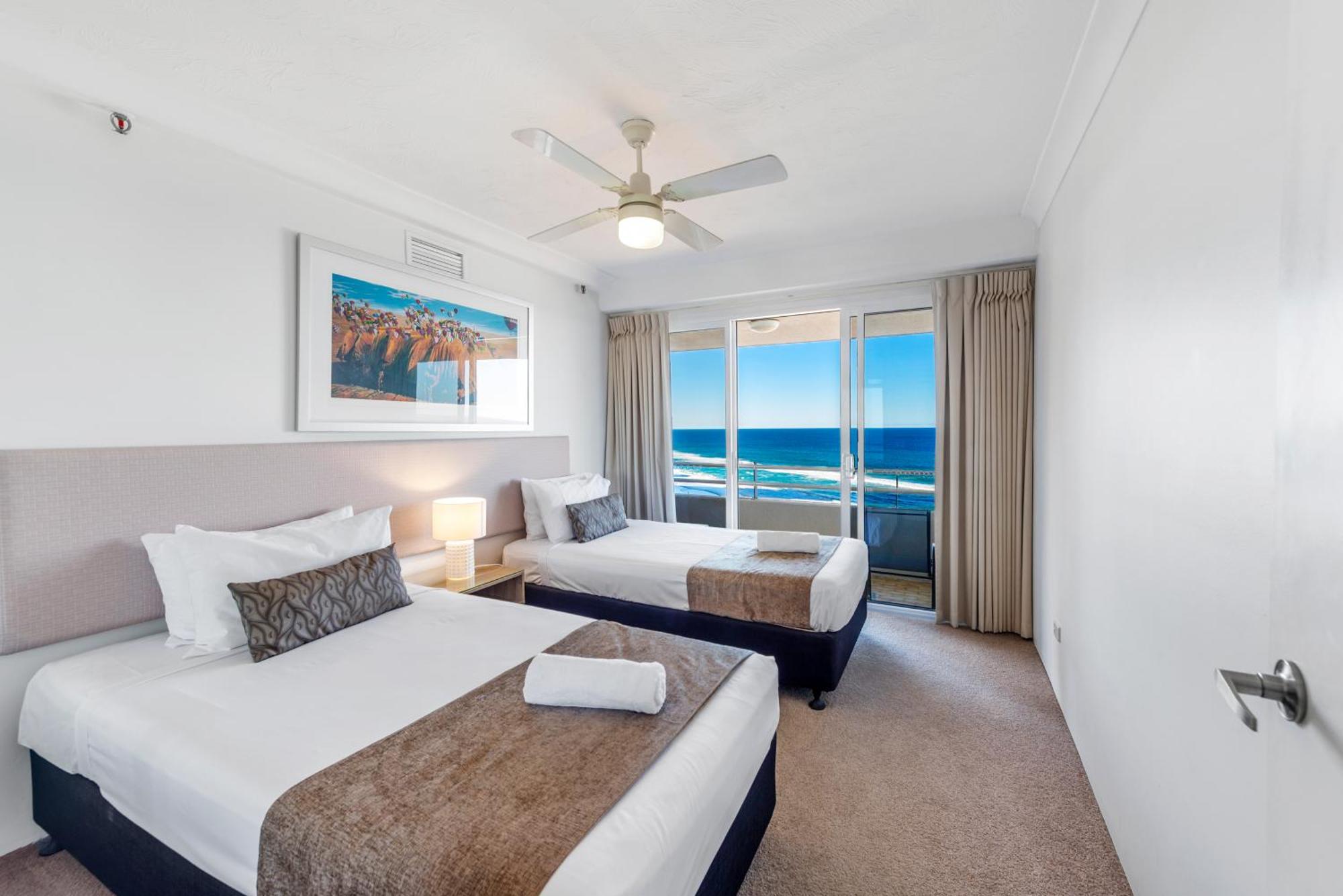 เซนิท โอเชี่ยน ฟรอนท์ อพาร์ตเมนท์ Aparthotel โกลด์โคสต์ ภายนอก รูปภาพ