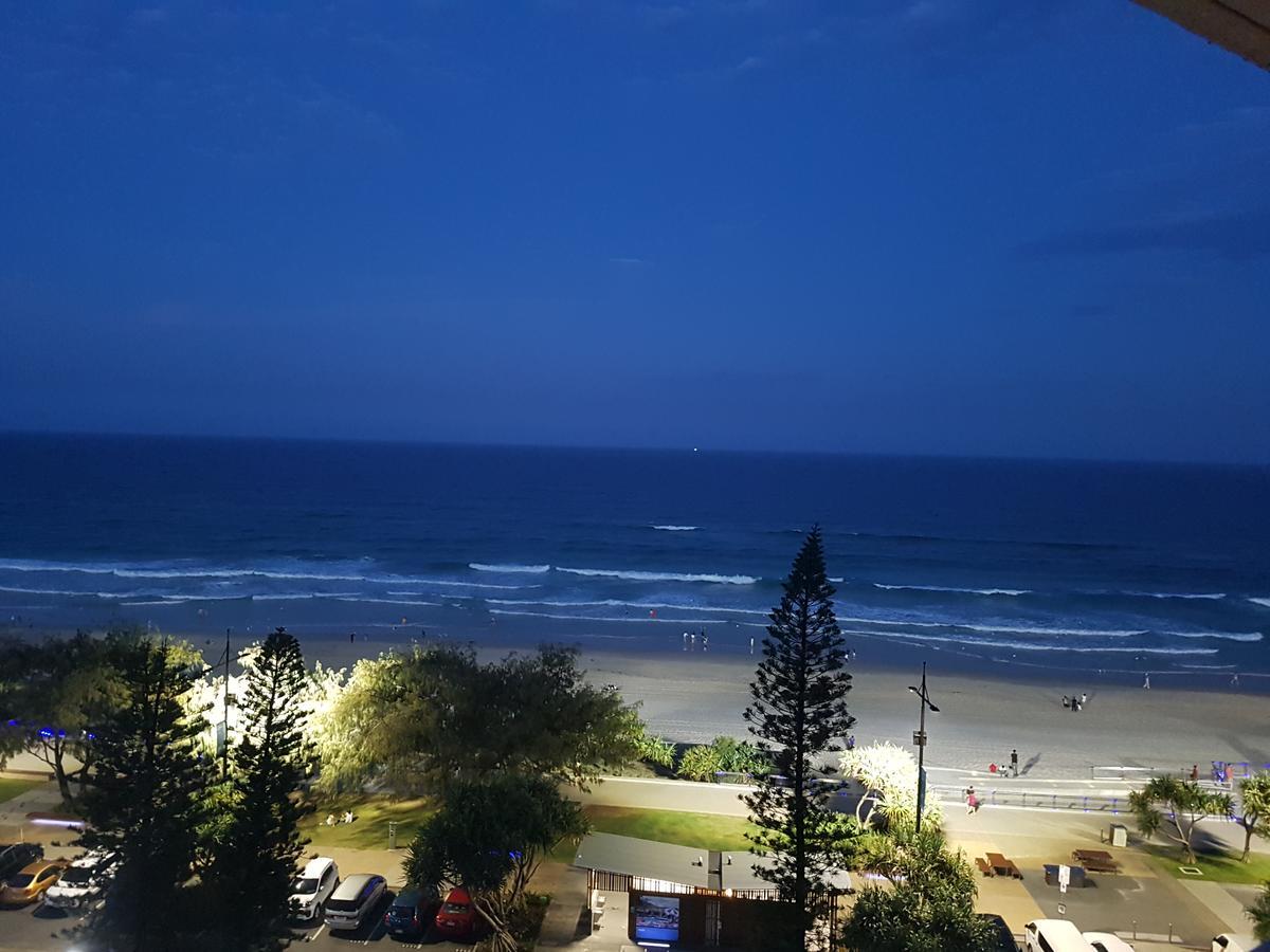 เซนิท โอเชี่ยน ฟรอนท์ อพาร์ตเมนท์ Aparthotel โกลด์โคสต์ ภายนอก รูปภาพ